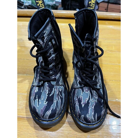 Dr. Martens Other - Dr Martens Junior 1460 Camo Lace Up Boots / Zip Juniors Size 3